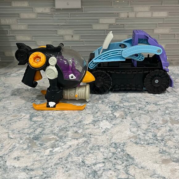 Imaginext DC Super Friends Mr. Freeze Snowcat And The Penguin Copter - Picture 4 of 5